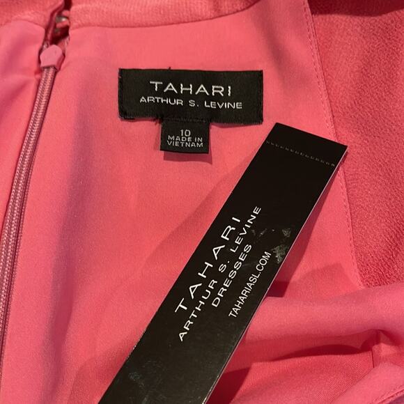 Tahari Arthur S. Levine Mock Neck Side Bow Tie Maxi Pink Dress Size 10 NWT - Picture 11 of 15